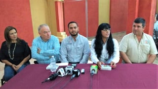 Matilde Estrada Torres, presidenta municipal de Guerrero, realizó la invitación al público en general a participar en la Feria de la Sandía 2019. (ELSIGLO)