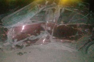 El hoy fallecido viajaba a bordo de un vehículo Honda Civic de color guinda con placas de Coahuila. (EL SIGLO DE TORREÓN)