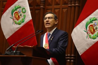  El presidente peruano Martín Vizcarra anunció el domingo que la próxima semana presentará un proyecto legislativo para adelantar las elecciones presidenciales y congresales para el 28 de julio del 2020. (EFE)