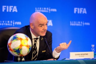 La Comisión Ética de la FIFA podrá centrarse exclusivamente en las infracciones derivadas de las conductas poco éticas. (ARCHIVO)