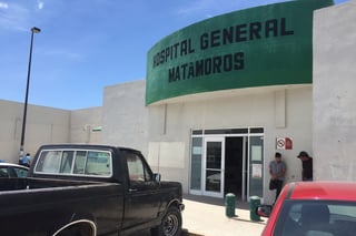 Los familiares trasladaron a la joven al Hospital General del municipio de Matamoros. (EL SIGLO DE TORREÓN)