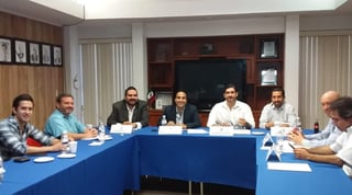 Sesionarán en forma ordinaria los representantes de las cámaras adheridas al Grupo Empresarial de La Laguna. (EL SIGLO DE TORREÓN)