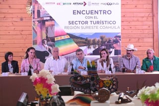El gobernador Miguel Riquelme y el secretario de Turismo federal, Miguel Torruco Marqués, fortalecen vínculos.