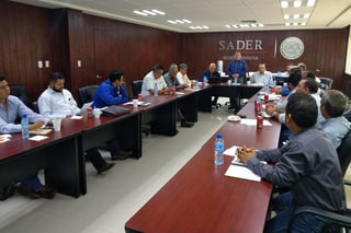 Ayer se reunieron investigadores y especialistas en las instalaciones de la Sader con sede en Lerdo.