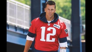 Brady ya ha declarado que quiere retirarse hasta que cumpla los 45 y su promesa luce por cumplirse. (ESPECIAL)