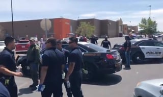 La cadena de noticas NBC informó que su filial KTSM en El Paso reportó que 18 personas fueron baleadas dentro de la tienda de Walmart, sin que se conozca la gravedad de las lesiones. (TWITTER)
