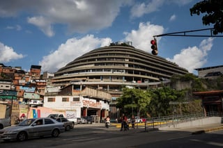Señala Nicolás Maduro que hace un año Venezuela fue víctima de un intento de 'estado fallido'. (EFE)