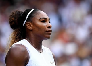 Serena Williams bajó un puesto en el ranking de la Asociación Femenil de Tenis. (ARCHIVO)