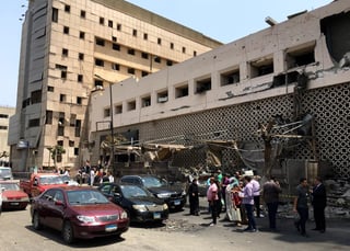 Otras 30 personas resultaron heridas en el choque y la explosión, según el Ministerio de Salud. (EFE)