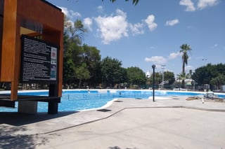 Sigue cerrado al público el Lago Coahuila de la Alameda Zaragoza de Torreón; se le realizan labores de mantenimiento. (ROBERTO ITURRIAGA)