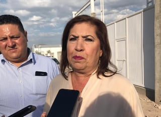 La alcaldesa María Luisa González Achem, comentó que la familia que se acercó a pedirle ayuda habita en la colonia César G. Meraz y aclaró que este caso fue un asunto particular. (EL SIGLO DE TORREÓN)