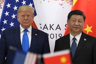 Trump ha restado importancia a las fuertes caídas de las bolsas internacionales preocupadas por su disputa arancelaria con China. (AGENCIAS)