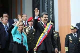 Maduro decidió suspender el proceso de diálogo que lleva adelante con la oposición en Barbados, a instancias de Noruega, debido al apoyo que el jefe del Parlamento, Guaidó, ha mostrado al bloqueo. (EFE)