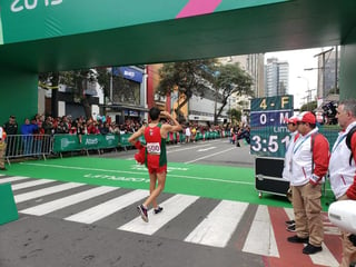 El marchista Horacio Nava obtuvo la medalla de plata en la competencia de 50 kilómetros durante esta edición de los Juegos Panamericanos. (TWITTER)