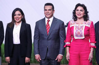 En conferencia de prensa, Alejandro Cárdenas afirmó que la tendencia es irreversible y que la votación le favorece. (ARCHIVO)
