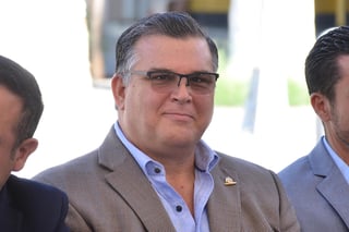 Fernando Menéndez Cuellar, presidente de Coparmex Laguna, dijo que los empresarios rechazan la legislación fiscal punitiva. (ARCHIVO)