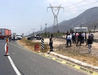 El menor fue localizado a orillas de de la carretera Monterrey-Saltillo, cerca del vehículo utilizado. (ARCHIVO)