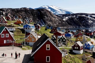 Personas allegadas al presidente Donald Trump dijeron a The Associated Press que el mandatario ha hablado con asesores y aliados sobre la posibilidad de que Estados Unidos compre Groenlandia, a lo que el gobierno de la isla respondió que no está a la venta. (EFE)a