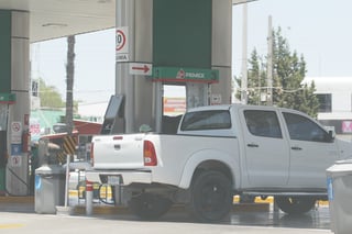 Gasolineras no dieron servicio a Protección Civil y Seguridad.