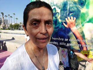 María de Jesús González pide a la autoridad trabajar unidos y promover campañas a favor del cuidado y protección de los animales. (VIRGINIA HERNÁNDEZ)