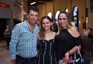 Marco Camacho, Mayka Camacho y Ana Luisa López.
