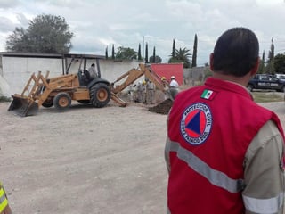 Gómez Vizcarra señaló que además de la coordinación con dependencias municipales, ha sido de gran ayuda el trabajo en conjunto con otras áreas de protección civil de la zona metropolitana en La Laguna. (EL SIGLO DE TORREÓN)
