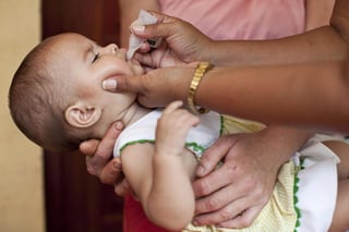 La inmunización contra rotavirus forma parte de la Cartilla Nacional de Vacunación de México y se aplican tres dosis, a los dos, cuatro y seis meses de edad. (ARCHIVO)