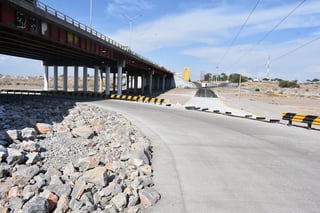 Ayer se inauguró la obra del retorno a Gómez Palacio bajo el puente Solidaridad, así como los vados a Torreón. (EL SIGLO DE TORREÓN/JOEL MENDOZA)
