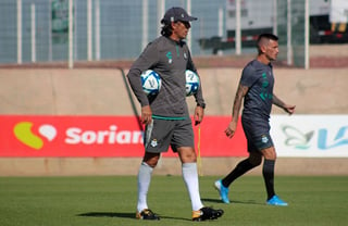 El técnico uruguayo sigue con la preparación del equipo para enfrentar este viernes a los Rayados de Monterrey en partido de la jornada seis del Apertura 2019.