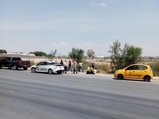 Se enfrentan tránsitos de Torreón y ciudadanos en nueva riña. (EL SIGLO)