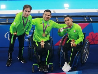 La delegación mexicana subió al podio en 200 metros libres. (ESPECIAL)