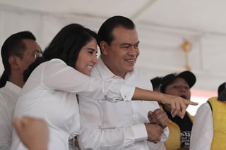Alejandra Barrales y Juan Zepeda anunciaron su salida del Partido de la Revolución Democrática (PRD). (ARCHIVO)