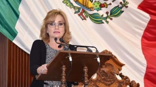 “Esta ley atenta contra la libre expresión”, dijo la legisladora priista, Azucena Ramos.