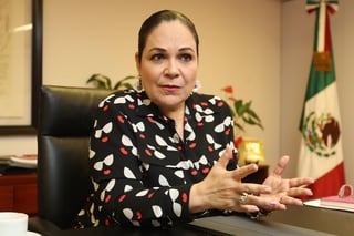 Mónica Fernández Balboa (Morena) fue electa por el pleno del Senado de la República, presidenta de la mesa directiva para el segundo año de la 64 Legislatura. (ARCHIVO)