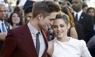 Kristen Stewart mencionó en entrevista con Harper’s Bazar, que el mayor error que cometió fue junto a Robert Pattinson. (ESPECIAL)