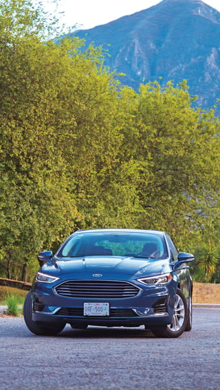 Además de la innovación tecnológica, Ford Fusion tiene todos los elementos de un automóvil elegante y con porte. (EL UNIVERSAL)
