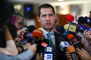 'El mandato que tengo por Constitución es hasta lograr una elección (...), urge la elección presidencial en Venezuela', señaló Guaidó durante una entrevista. (ARCHIVO)