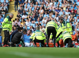 El defensa central del Manchester City, Aymeric Laporte, se lesionó en el juego del sábado pasado ante el Brighton. (EFE)