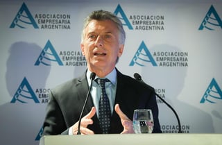 El presidente de Argentina señaló que los mercados había sobrerreaccionado en las elecciones primarias de su país. (ARCHIVO)
