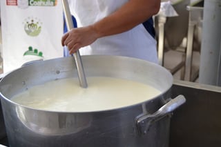 Ven muy viable elevar producción de leche en México y alcanzar autosuficiencia alimentaria. (EL SIGLO DE TORREÓN)