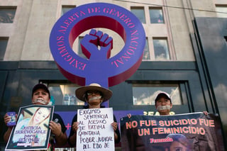 Familiares de víctimas de feminicidios reclaman justicia y llaman al Poder Judicial a investigar con perspectiva de género. (AGENCIAS)