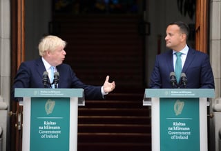Admitió ante su colega irlandés, Leo Varadkar, que no conseguirlo será un 'fracaso político' de Londres y Dublín. (EFE)