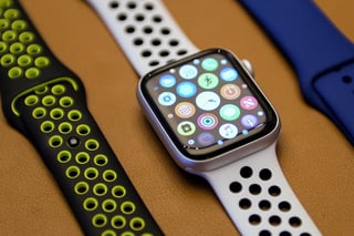 De acuerdo con el portal '9to5Mac', Apple está ideando en incluir una aplicación de seguimiento del sueño en la próxima edición del Apple Watch. (ARCHIVO)