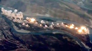 Aviones militares estadounidenses dejaron caer 36,000 kilogramos (40 toneladas) de bombas en una isla del río Tigris “infestada” de miembros del grupo extremista Estado Islámico. (ESPECIAL)