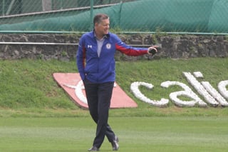 Peláez anunció su salida como directivo de la Máquina el viernes pasado, momentos antes de que Robert Dante Siboldi fuera presentado como nuevo director técnico del equipo en La Noria. (ARCHIVO)