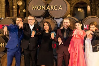 el elenco de Monarca celebró el próximo estreno de la ambiciosa serie que se transmitirá a 190 países para narrar los conflictos que enfrenta una familia millonaria, dueña de un emporio tequilero. (ARCHIVO)