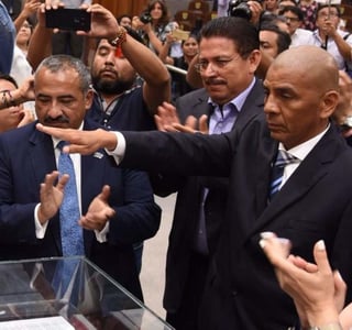  El fiscal Anticorrupción de Veracruz, Marcos Even Torres, recibió pagos por 300 mil pesos en julio, denunció la Fiscalía General del Estado. (ARCHIVO)