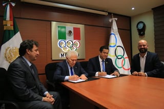Se firmó ayer la postulación de la ciudad de León como candidata a sede de los Juegos Centroamericanos y del Caribe 2026. (CORTESÍA COM) 
