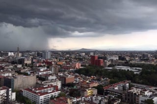 Recientemente fue captado en la alcaldía Iztapalapa de la Ciudad de México un 'hongo de lluvia'. (TWITTER)