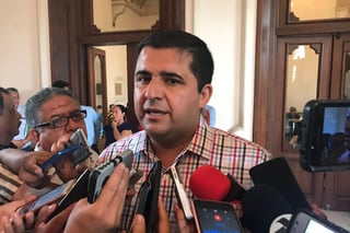 El alcalde de Lerdo, Homero Martínez, respaldó al gobernador en su propuesta de dejar de entregar los impuestos a la Federación.